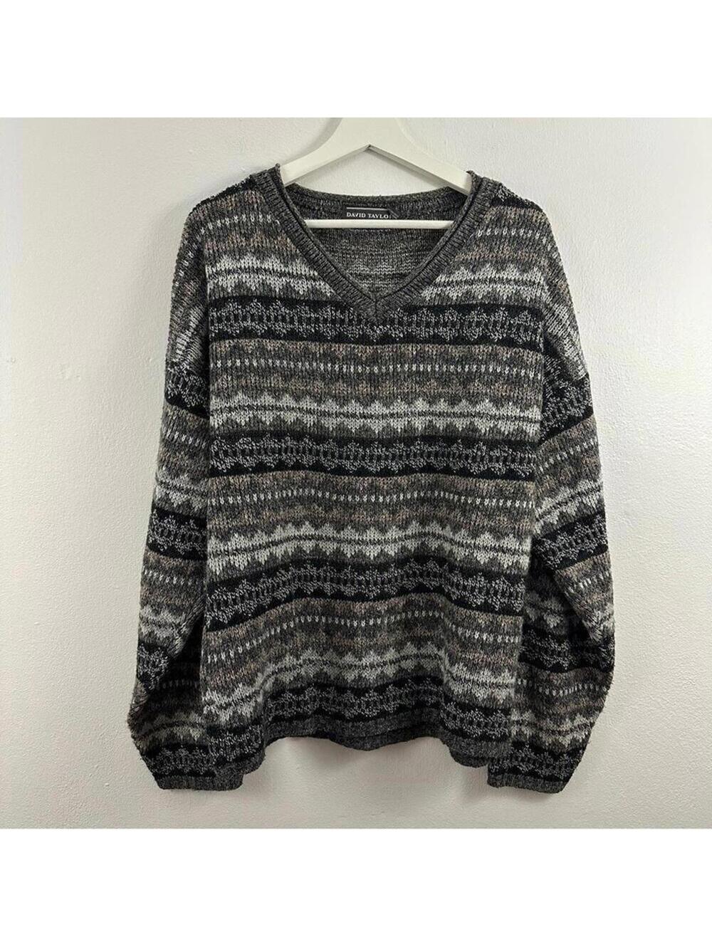Vintage David Taylor Men’s V-Neck Long Sleeve Sweater Size LT
